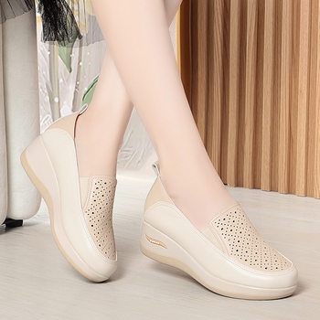 Casual Mom Shoes Summer 2024 New Style Middle-Aged and Elderly Women's Shoes Soft Sole Comfortable Single Shoes Perforated Shoes Wedge Heel Leather Shoes