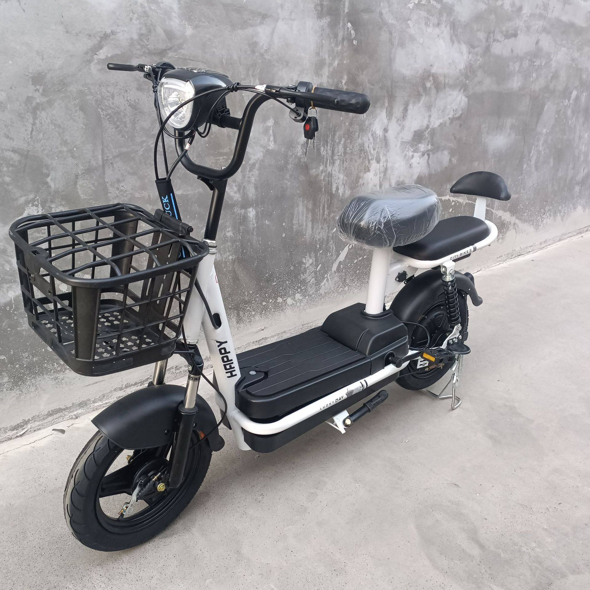 Factory Direct Sales, Cross-Border Export of Electric Vehicles, Small Electric Scooters for Men and Women, Lithium Battery Lightweight Electric Vehicles