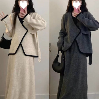 Plus Size Women's Autumn and Winter Velvet Suit Asymmetrical Knitted Top Loose Fat mm Slimming Look Skirt Two-Piece Set