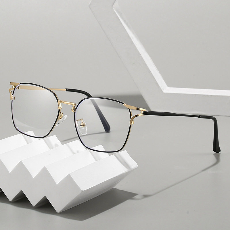 Anti-blue Light Flat Glasses Color Changing Glasses Fashion Cat Ear Glasses Frame for Women Can be Equiped with Finished Myopia Glasses