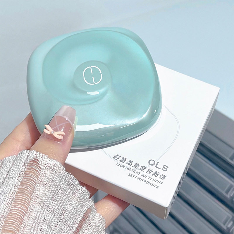 Shimmer Clear Makeup Powder Cake Makeup Concealer Two-in-One Delicate Air Cushion Invisible Pore Oil Control Student Party Powder Cake