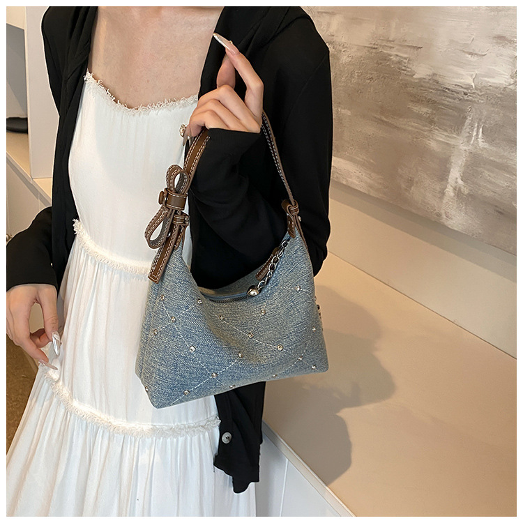 O1CN019Ty3TZ1yV4GTTKUdk !!2212088006583 0 cib