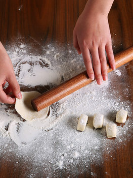 Wooden sandalwood dumplings noodles rolling pin pancake rolling pin rolling pin non-stick stick noodle baking tool