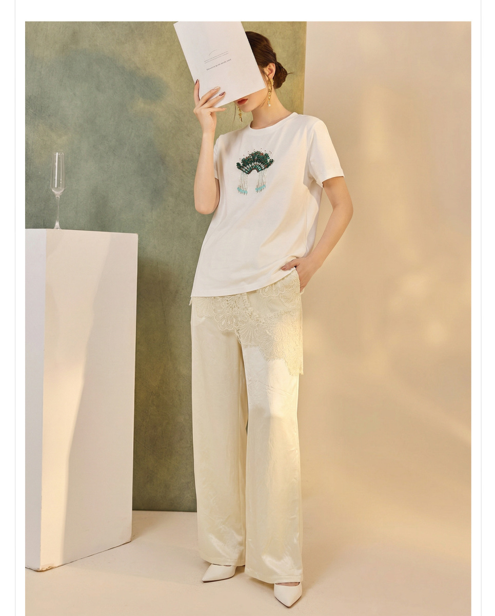Áo thun nữ tay ngắn cổ tròn thêu tay họa tiết hình học phong cách retro — Mão phượng trắng/xanh lá