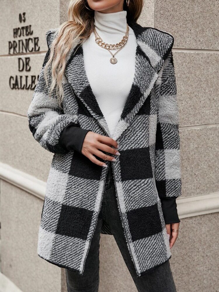 Loose Fit Plaid Cardigan Cozy Knit Fashionable Design Perfect for Fall Wholesale Available fast shipping
