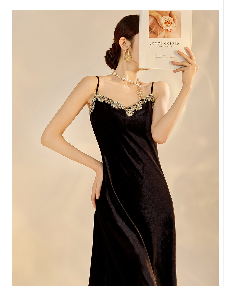 Đầm dây ôm body dài cổ chữ V đính đá — váy treo màu đen, Váy treo màu xám
