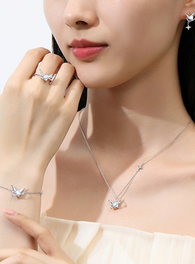 千纸鹤套装S925纯银轻奢气质小众百搭心形仿月光石锁骨链