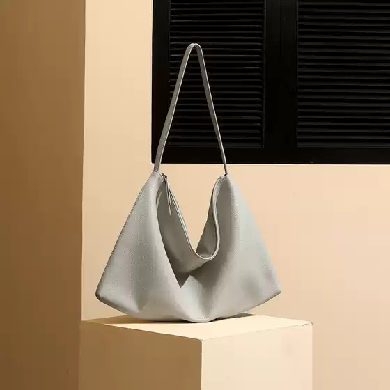 2026 New Genuine Leather Women's Crossbody Bag Fashion Trend Underarm Bag Urban Minimalist Large Capacity Tote