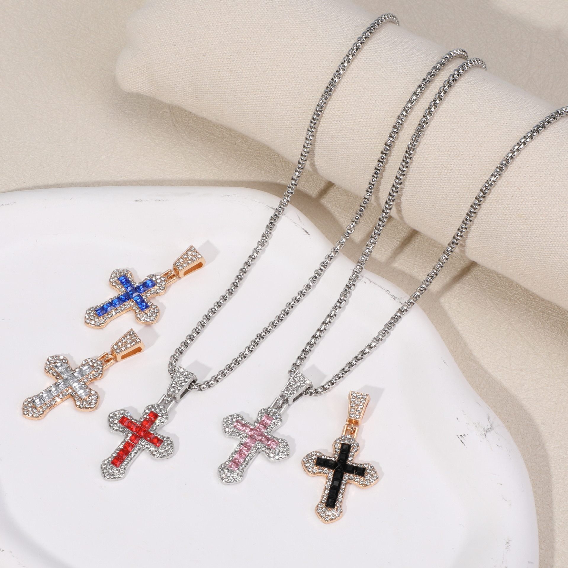Cross-Border Cross Necklace Hip-Hop Style Zircon Pendant Jewelry Titanium Steel Versatile Choker Personalized Sparkling Jewelry Wholesale