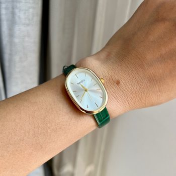 Oval dial belt watch quartz movement mute women's watch fashion watch live welfare factory wholesale