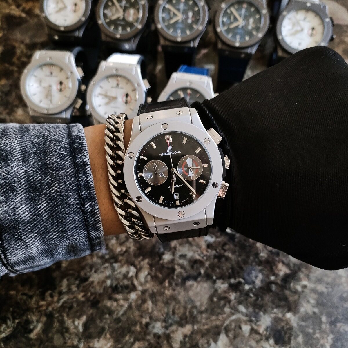 O1CN019jxoBp1FwPEu4X9cH !!2217661190551 0 cib