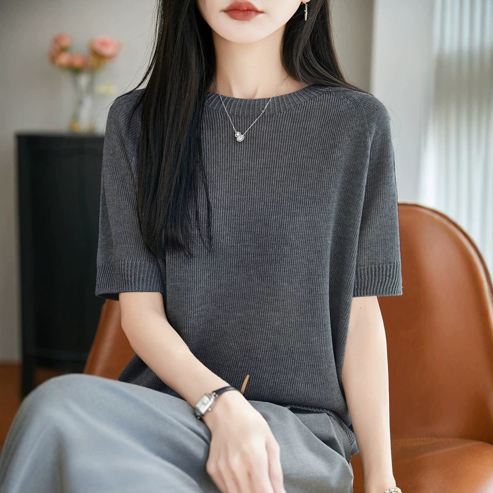 การขายส่งข้ามประเทศ เสื้อสเวตเตอร์ผู้หญิง แขนสั้น ผ้าลินินผสมไข่มุก ไร้ตะเข็บ พร้อมสวมใส่ คอลเลกชันไฮเอนด์ เสื้อท็อปฤดูร้อน น้ำหนักเบา ไซส์ใหญ่