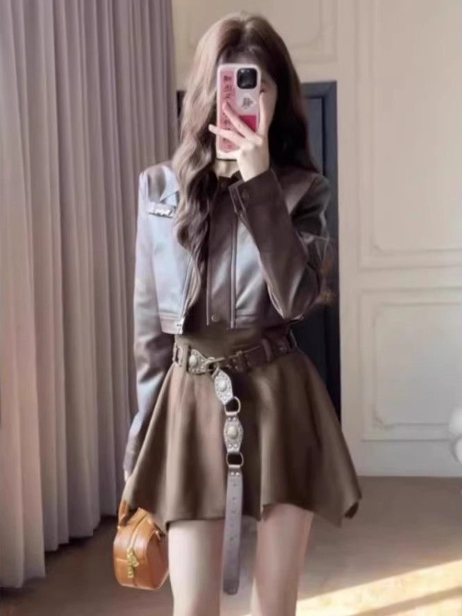 Suit for Women 2025 Spring and Autum Korean Sexy Short Jacket Leather Jacket Waist Suspender Dress Two-Piece Set