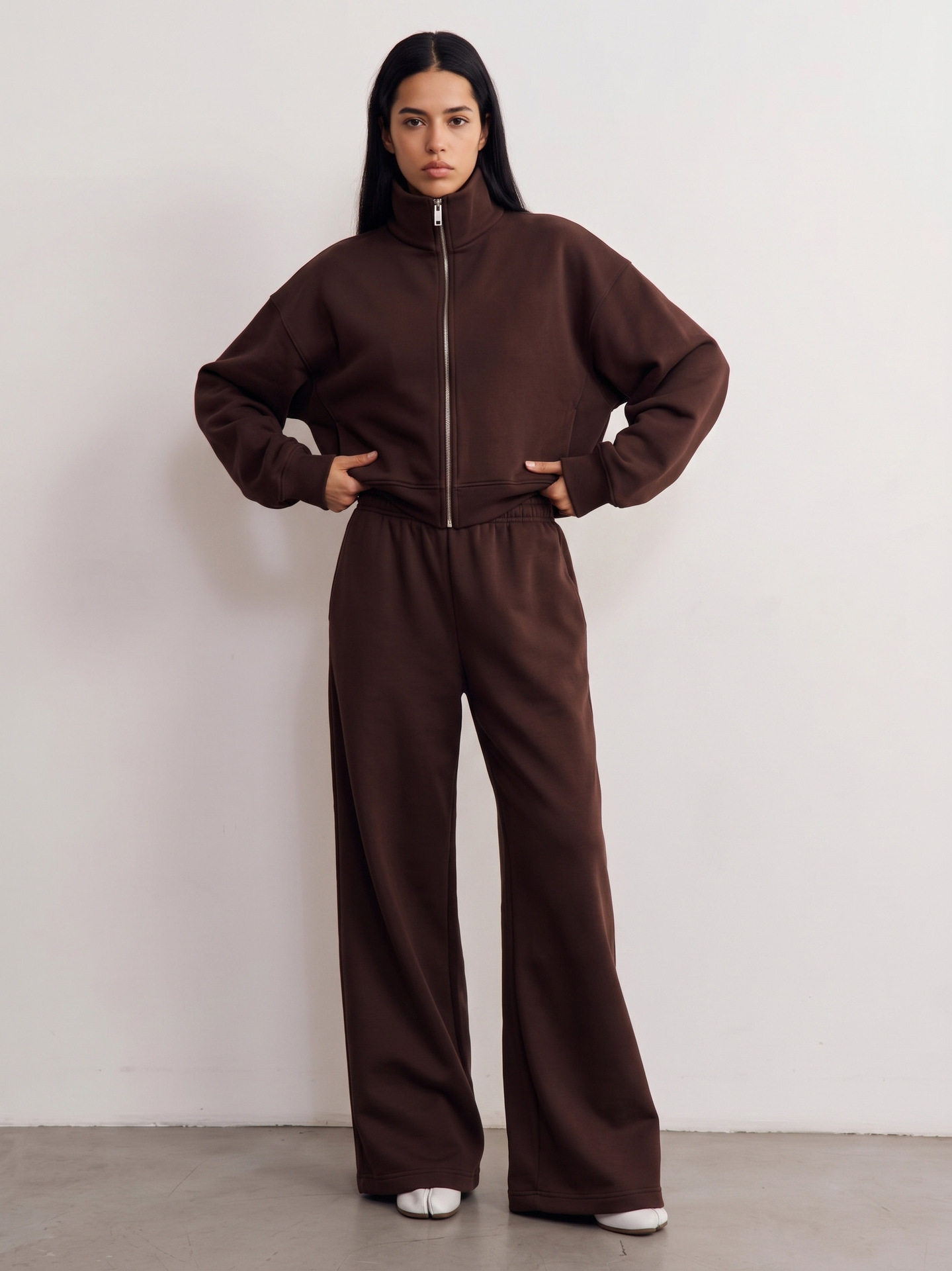 Womens Casual Zip Up Jacket and Jogger Set Loose Fit Drawstring Cuffs Comfortable Fabric Ideal for Sports and
