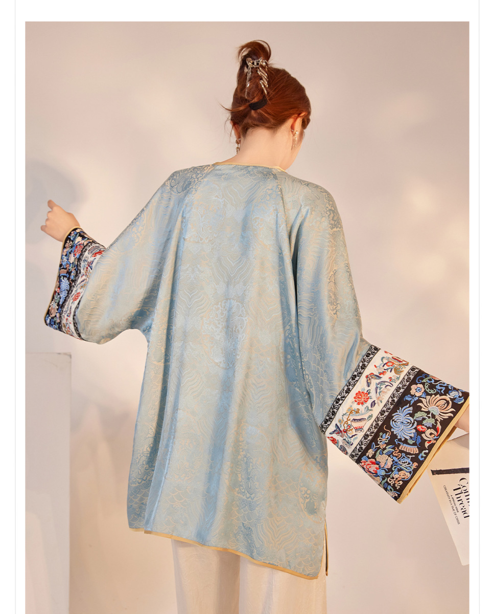 Áo khoác nữ dáng rộng dệt hoa thêu nổi phối vải cao cấp — Màu xanh bóng trăng (Giao hàng trong 7 ngày), Moon Shadow Blue (giao hàng trong cùng ngày)