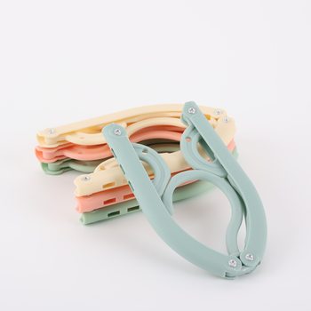 Multifunctional Rivet-Style Clothes Hanger for Drying, Travel, Folding, Business Trips, Portable, Home Use, Dormitory, Nordic Style Clothes Hanger Storage