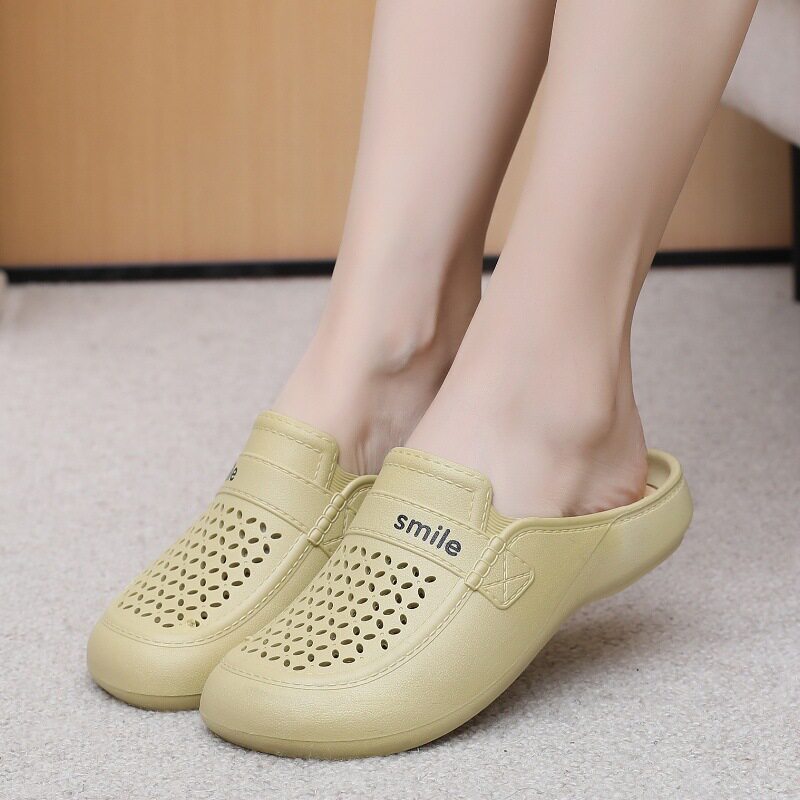 New Flat Non-Slip Middle-Aged Mom Closed-Toe Slippers, Faux Leather Mid-Heel Clogs for Women