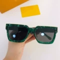 10 hawksbill green and black