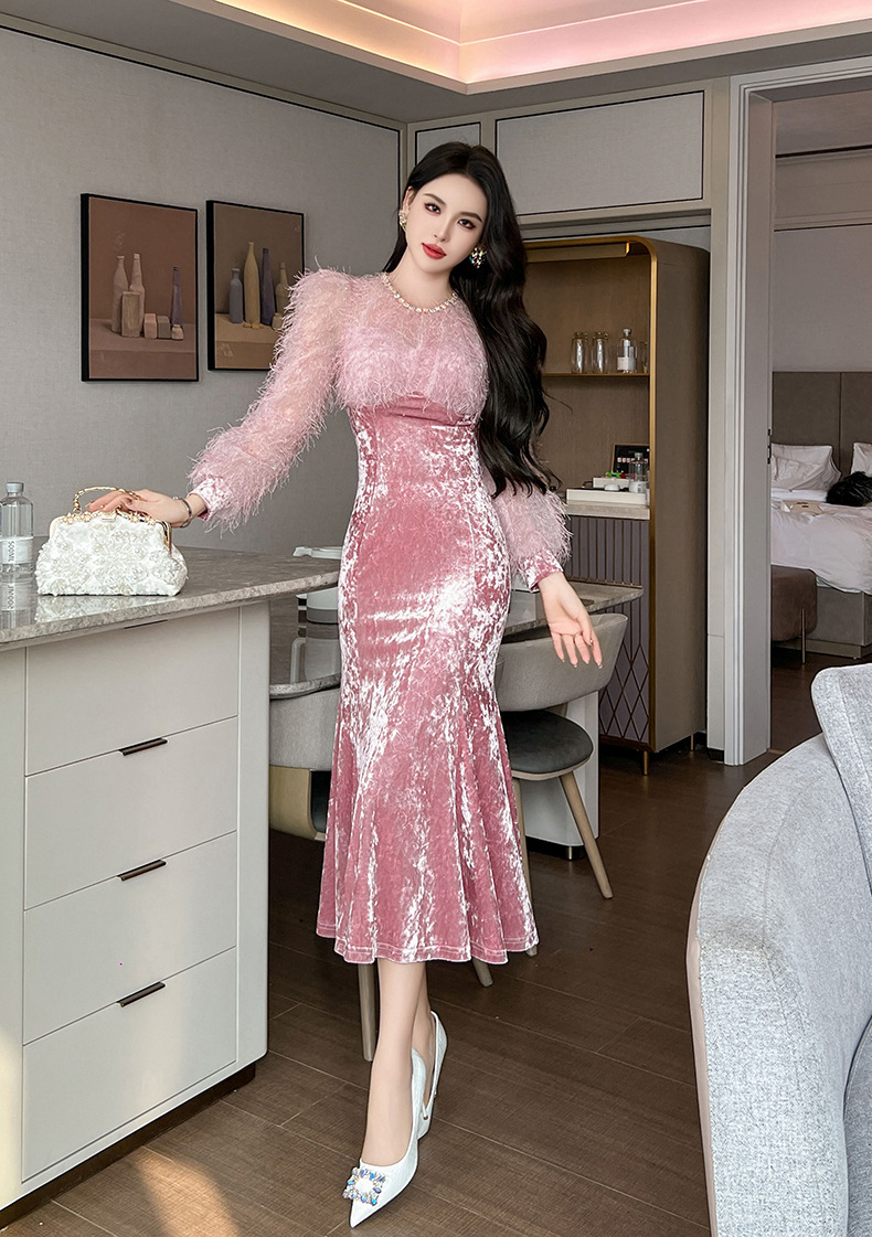 Đầm nữ dáng đuôi cá ôm eo tay phồng đính đá phối lông — Kem mơ, Hồng hoa hồng