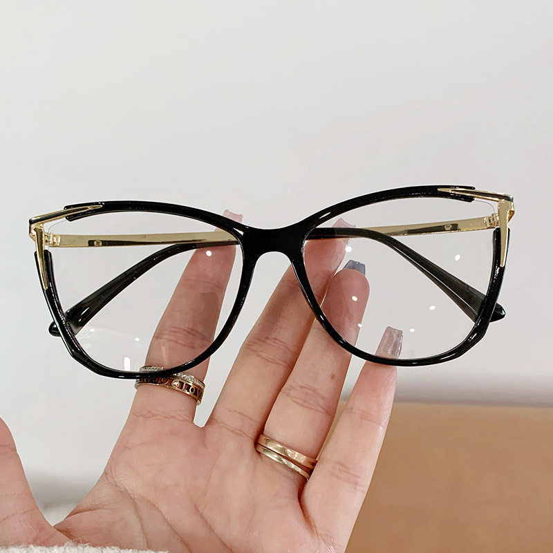 New Fashionable Cat-Eye Plain Glasses Frame, Personalized Color-Changing Anti-Blue Light Glasses, European and American Cross-Border Color-Changing Glasses