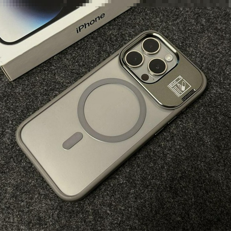 Suitable for Iphone17Promax Magnetic Phone Case Apple 17Pro Invisible Multi-Dimensional Bracket 16 Protective Case