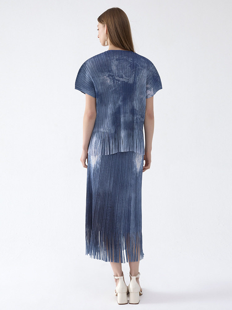 Spring/Summer 2025 Gradient Denim Color Tassel Top Half Skirt suit Women's Commuter Daily Slim-fit Two-piece Set for Women