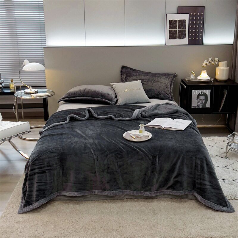 Winter thickened milk velvet blanket coral fleece small quilt blanket office nap blanket sofa blanket air conditioner