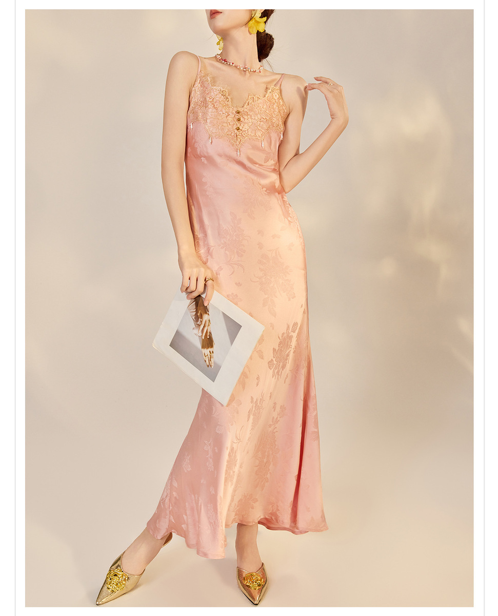 Bộ đôi áo khoác dệt jacquard hai mặt cài khuy kèm váy hai dây ren satin dài — Áo khoác dệt jacquard (giao hàng trong 7 ngày), Váy hai dây (giao hàng trong 7 ngày)