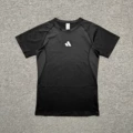 Black short sleeves (small three-pole)