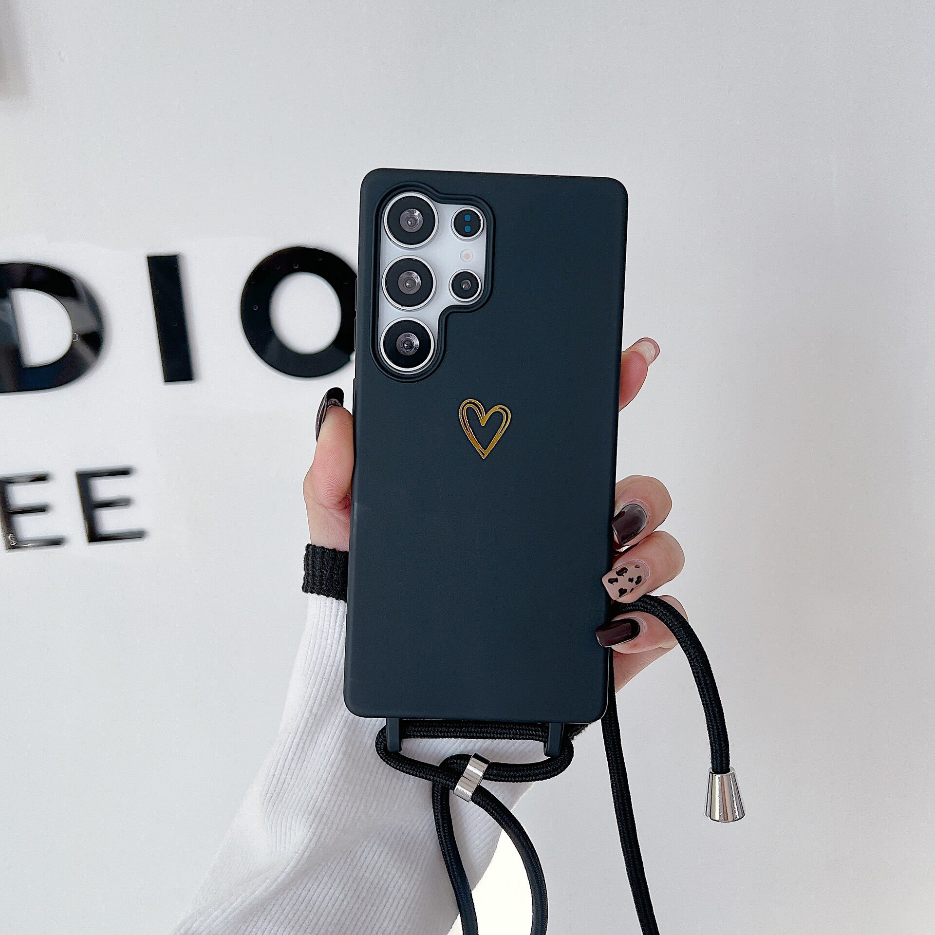 Integrated Lanyard Case for Samsung S25U Phone Case A56 Small Love Thickened Crossbody Drop-resistant S24 Phone Case