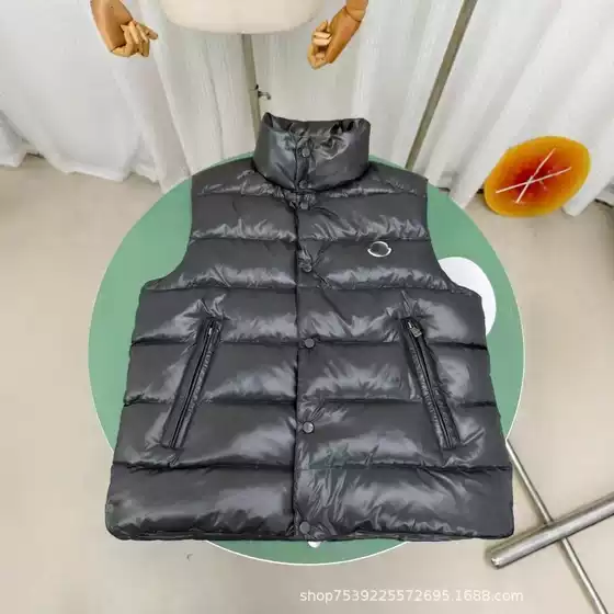High-End Moncler Maya Stand Collar Small Logo Down Vest TIB94 Unisex Warm Winter Outerwear Padded Gilet