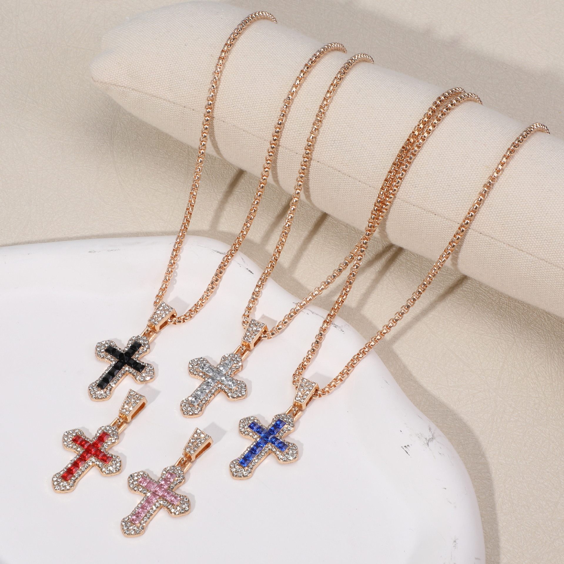 Cross-Border Cross Necklace Hip-Hop Style Zircon Pendant Jewelry Titanium Steel Versatile Choker Personalized Sparkling Jewelry Wholesale
