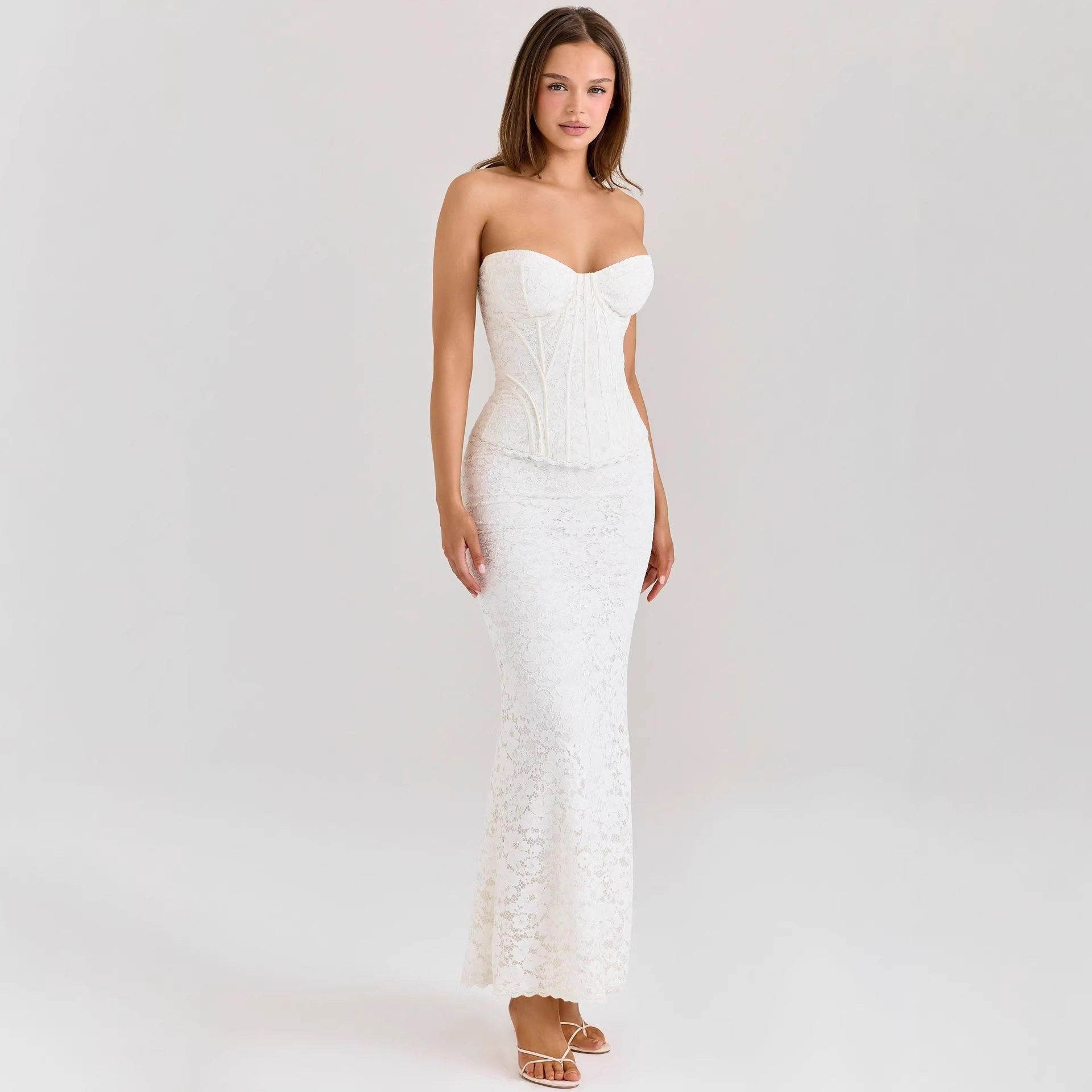 Lace Strapless Bodycon Dress Backless Waist Cinching Elegant Design Perfect for Parties and Formal Events OEM