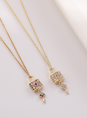 欧美跨境电镀真金女性饰品微镶锆石彩色个性锁骨链钥匙锁吊坠项链