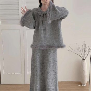 Maternity Wear 2025 New Autumn and Winter Style with a Complete Set of Lazy, Loose and Gentle Sweaters and Skirts Two-Piece Suits