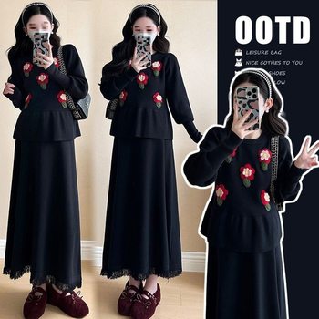 Maternity Wear Autumn and Winter Fashionable Thickened Suit Korean Style Knitted Flower Top Knitted Skirt Two-Piece New Style