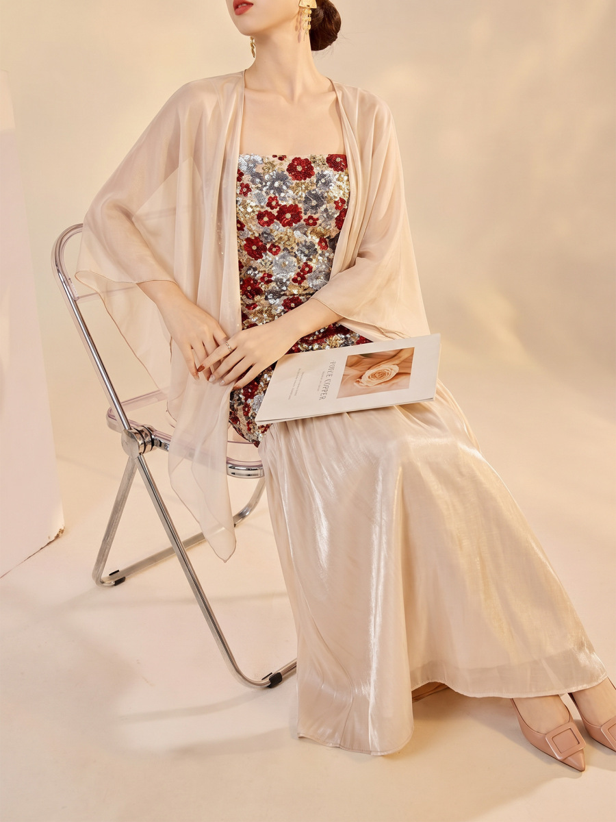 Bộ đầm hai dây thêu hoa kèm khăn choàng cardigan dáng dài — Khăn choàng màu be (giao hàng trong 7 ngày), Váy hai dây (giao hàng trong 7 ngày), Váy hai dây (giao hàng trong ngày), Bộ sản phẩm (giao hàng trong 7 ngày)