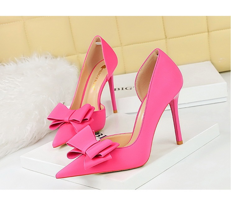 Giày cao gót nữ mũi nhọn gót siêu cao 10.5cm mặt lụa satin thắt nơ hở hông — Màu đen, Màu đỏ hoa hồng, Màu đỏ rượu, Màu hồng