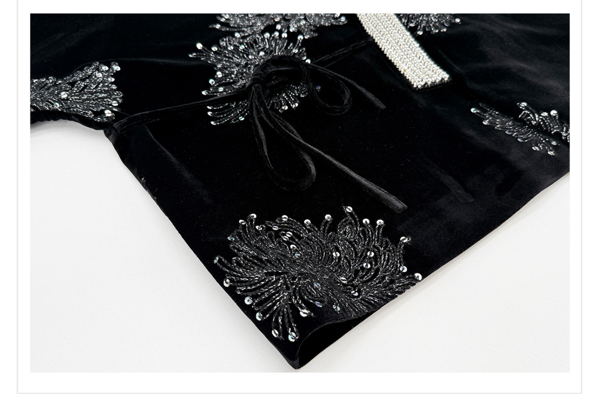 Áo khoác nữ dài tay cổ chữ V thêu đính cườm chất liệu nhung — Đen đá obsidian (giao hàng trong 7 ngày)