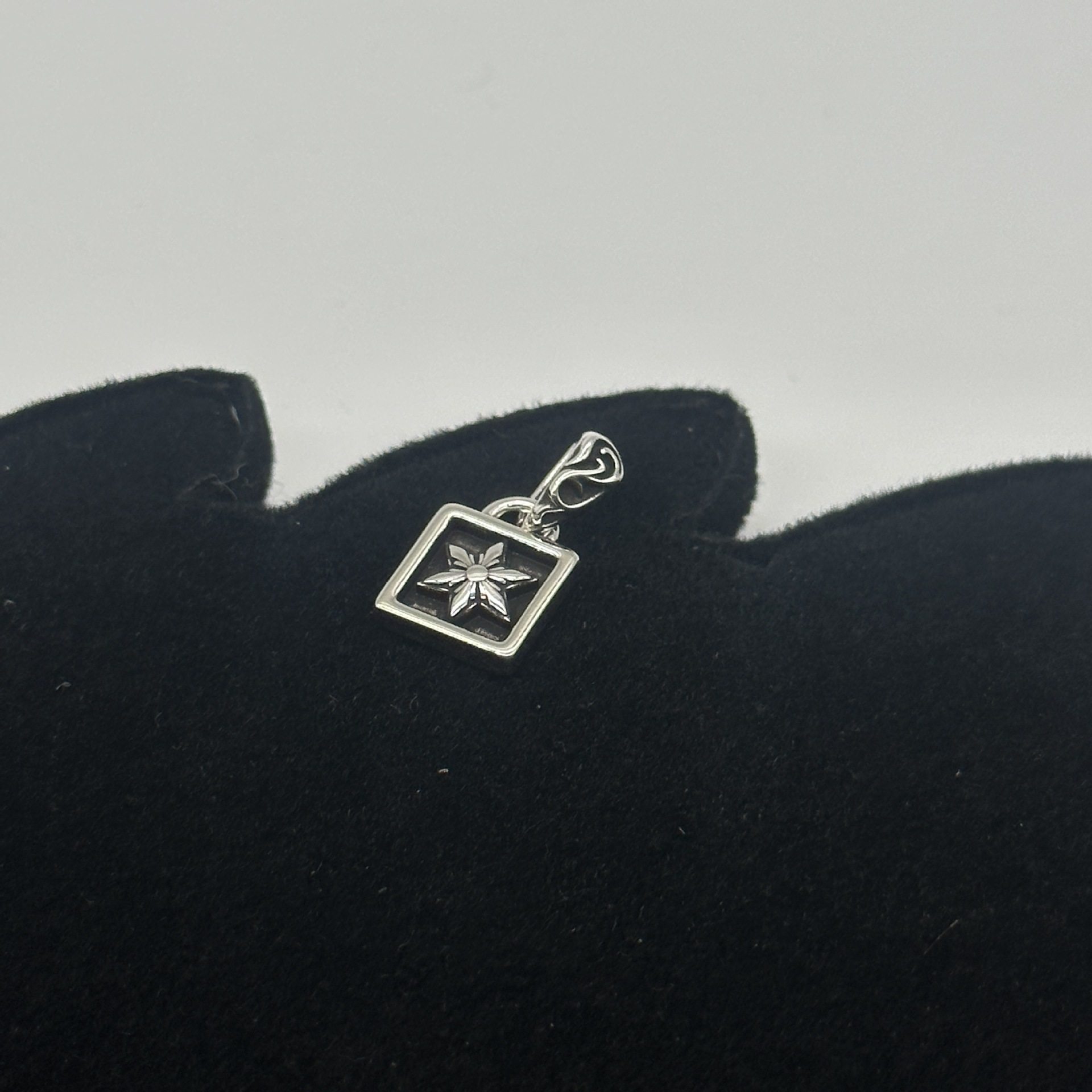 シングルペンダント 54