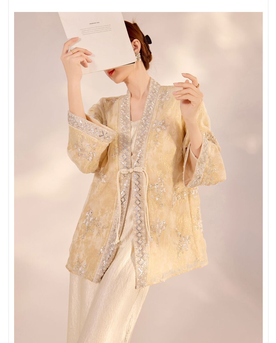 Áo khoác cardigan nữ thêu hoa cài cúc đính hạt cổ chữ V dài tay — Gạo Champagne (giao hàng trong 7 ngày)