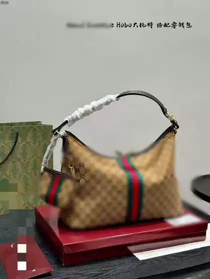 Gucci Essence Hobo Handbag, Large Underarm Tote Bag, Classic Canvas, Large Capacity for More Convenient Storage