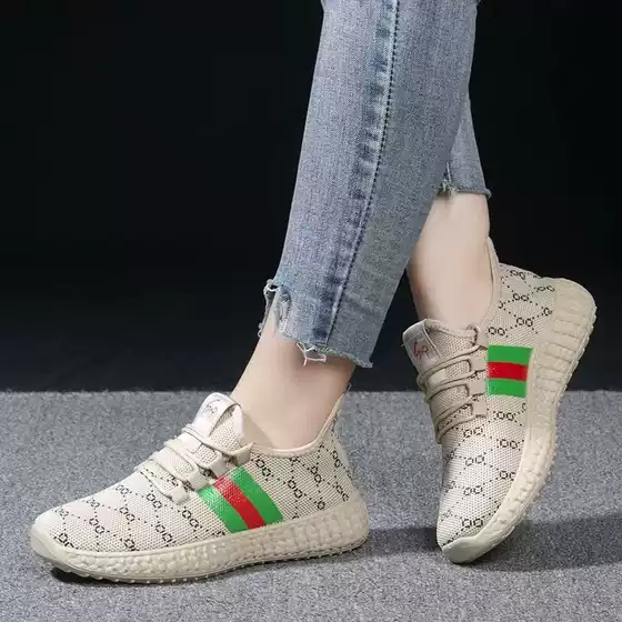 Spring New Breathable Coconut Shoes Women's Sports Casual Shoes Fashionable Soft Sole Old Beijing Cloth Shoes Casual Comfortable Women's Shoes