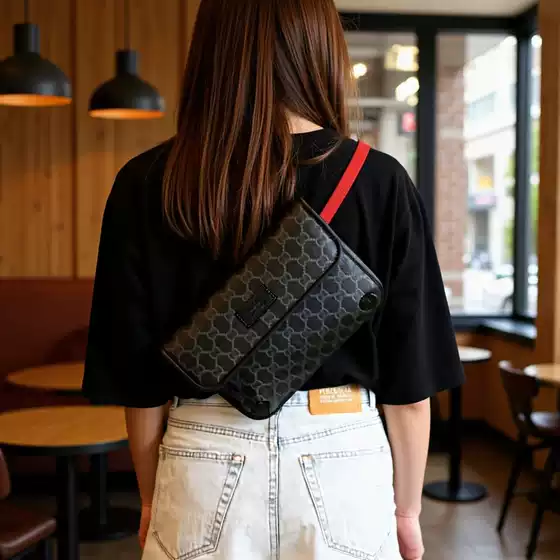 Crossbody Bag, Chest Bag, Waist Bag with Flap and Leather Buckle, Casual Versatile Universal Tiger Head Print Multi-Pocket Mlb Bag