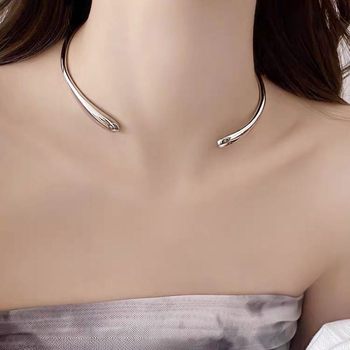 Simple Metal Plain Face Open Collar Women's 2024 New Hot Choker Necklace Cold Style Clavicle Chain Neck Chain