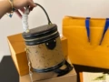 Fortune bucket