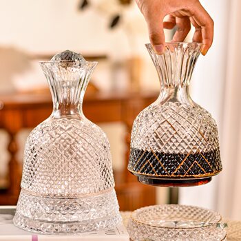 High-End Crystal Swirl Red Wine Decanter Set, Household Red Wine Glass, Wine Decanter, Rotating Wine Set, High-End and Accessible Luxury