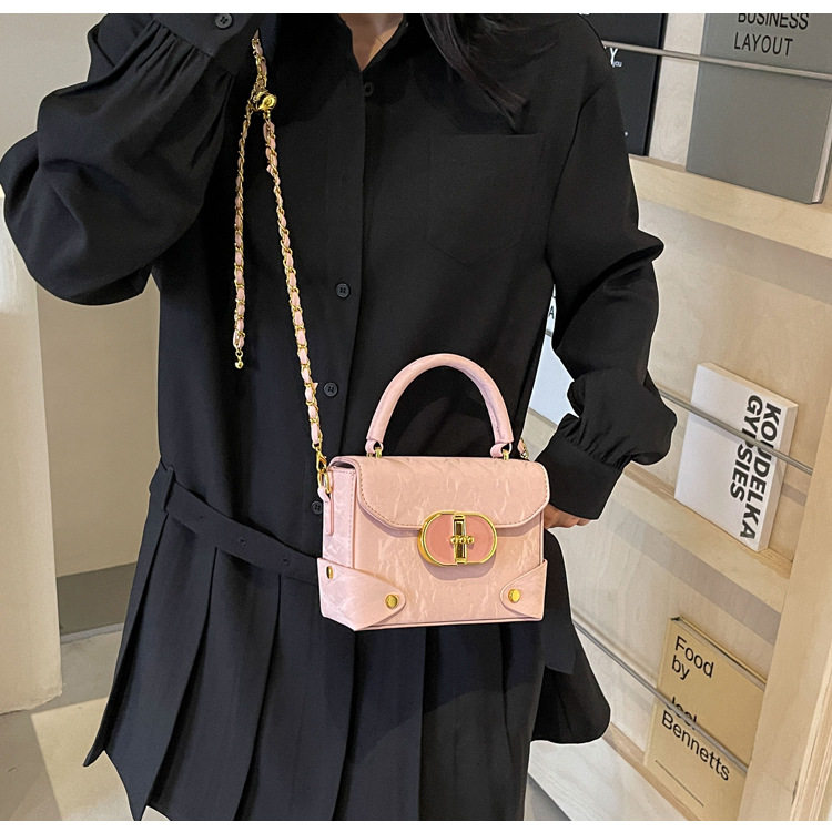 O1CN01B9GPMj1yV4GL2TH3O !!2212088006583 0 cib