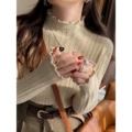 Lace collar apricot color