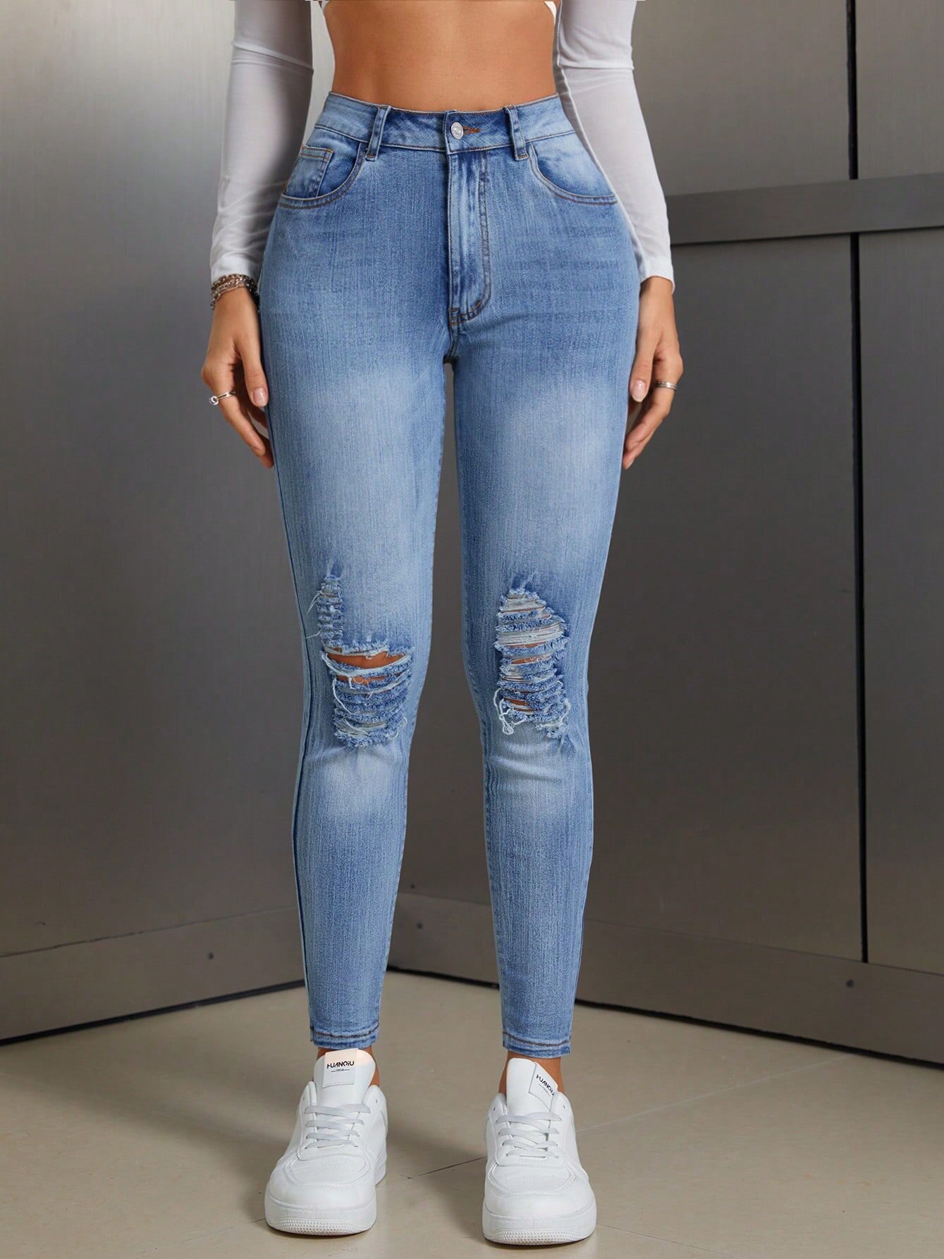 Womens Fashionable Distressed Stretch Denim Jeans Washed Finish Casual Style Perfect for Everyday Wear Wholesale